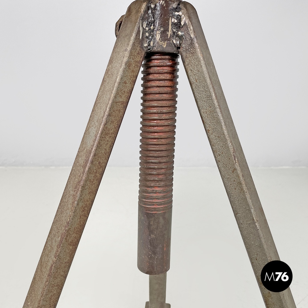 Sgabelli in legno e metallo, 1960 ca. 