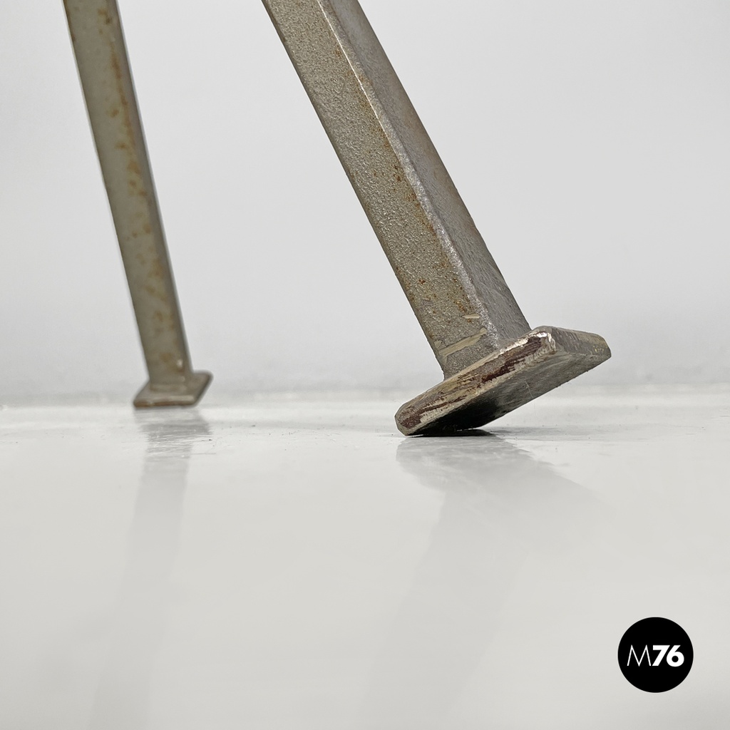 Sgabelli in legno e metallo, 1960 ca. 