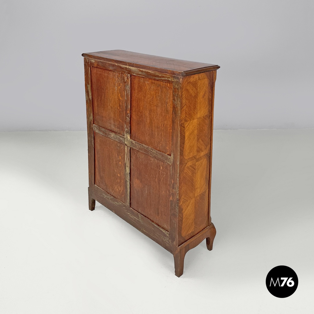 Mobile in legno con ante decorate, 1850 ca. 