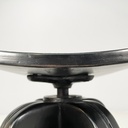 Sgabello in legno nero,