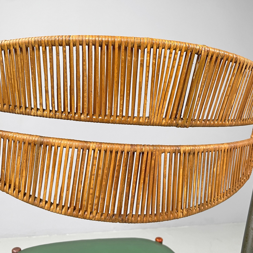 Sedie on metallo, rattan e finta pelle verde, 1960 ca. 