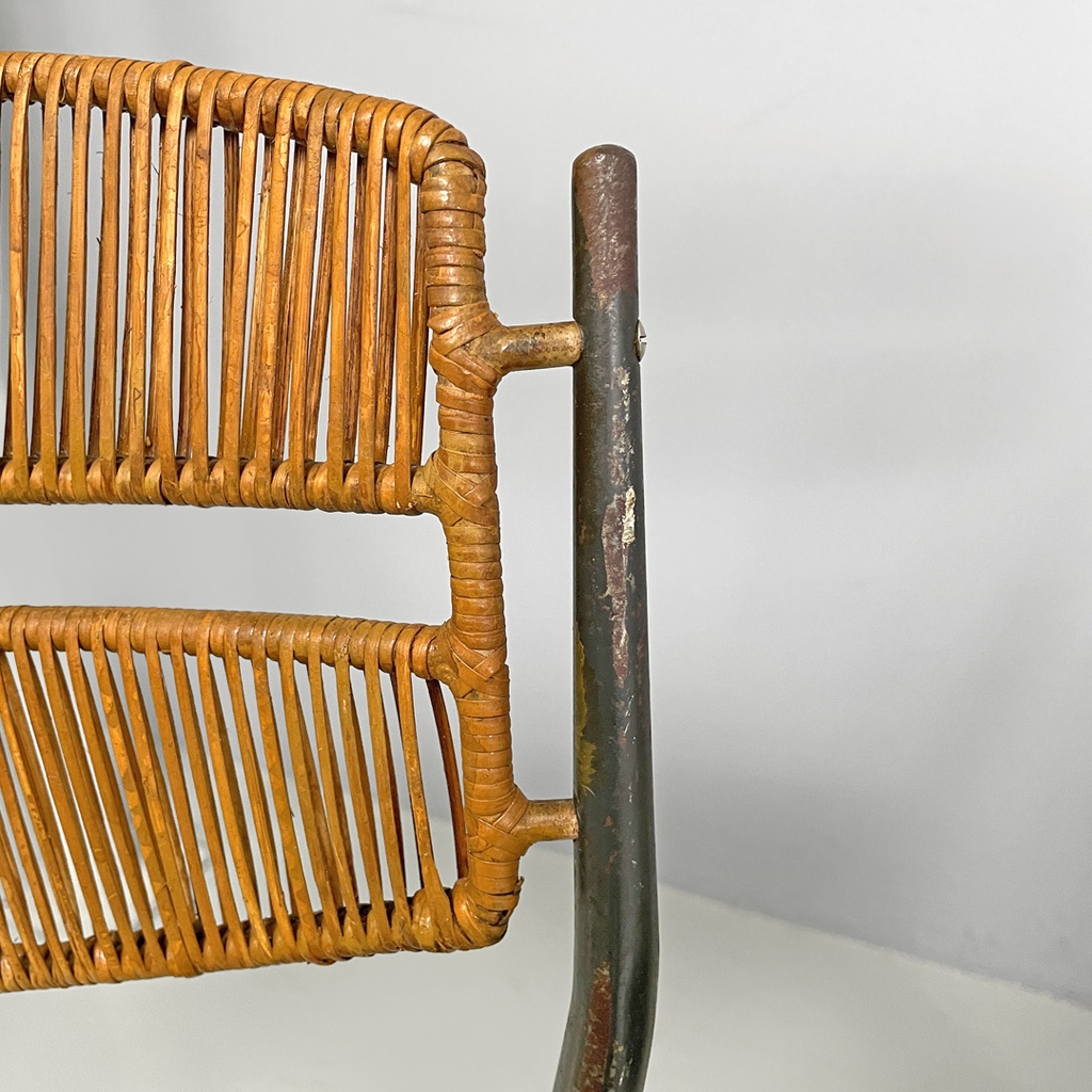 Sedie on metallo, rattan e finta pelle verde, 1960 ca. 