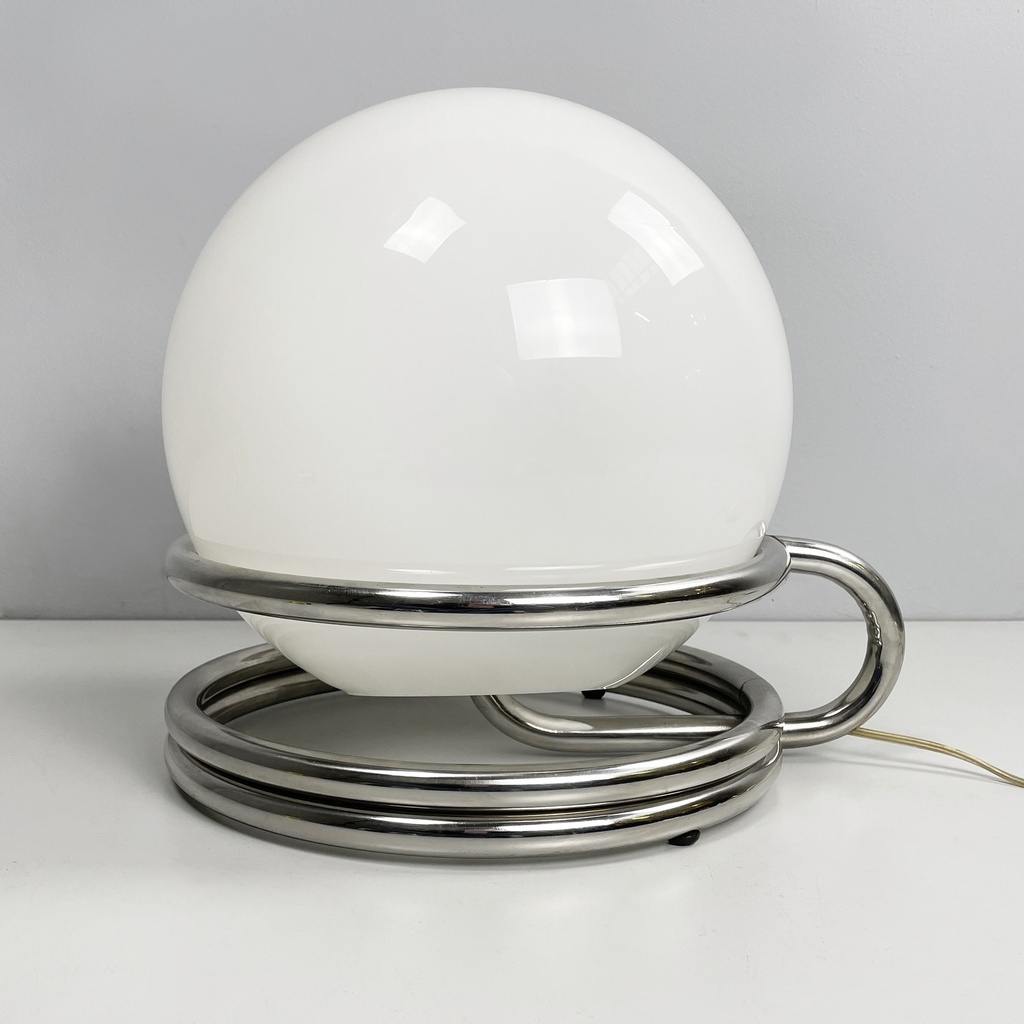 Lampada da tavolo in vetro opalino e acciaio, 1970 ca.