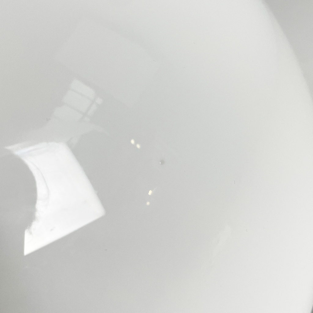 Lampada da tavolo in vetro opalino e acciaio, 1970 ca.