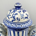 Vaso con coperchio in maiolica, 1715