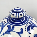 Vaso con coperchio in maiolica, 1715