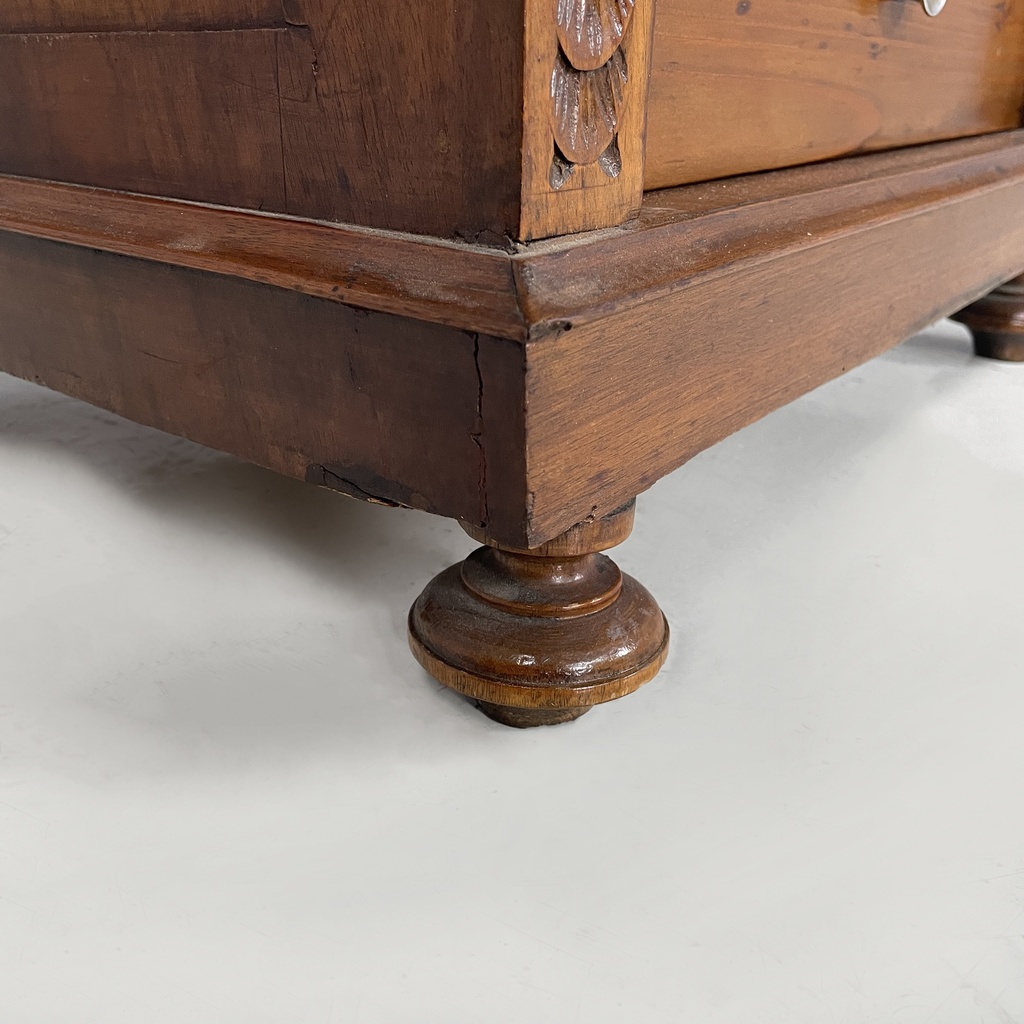 Cassettiera con leggio in legno, 1800 ca.