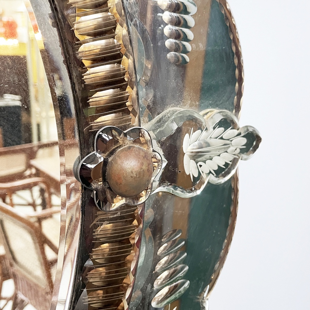 Specchio da parete con acidature, 1900 ca.