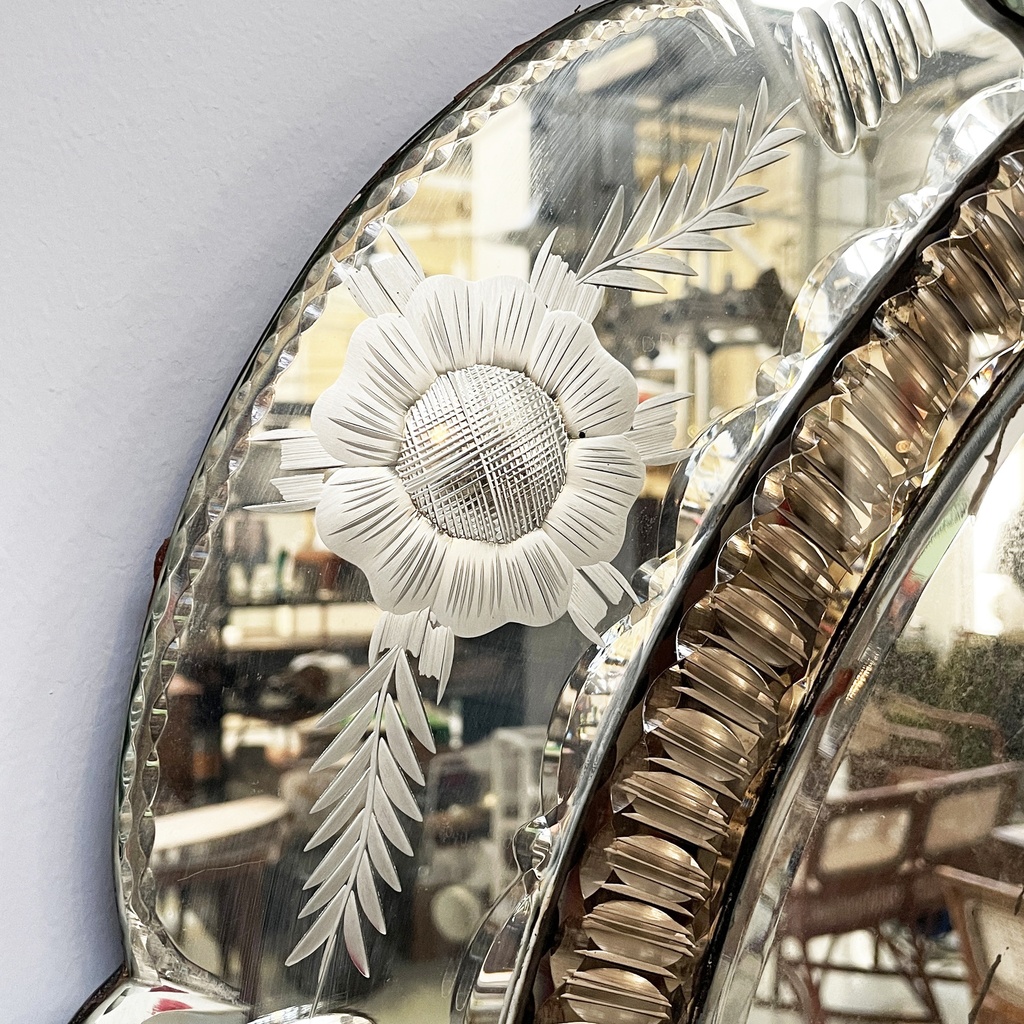 Specchio da parete con acidature, 1900 ca.