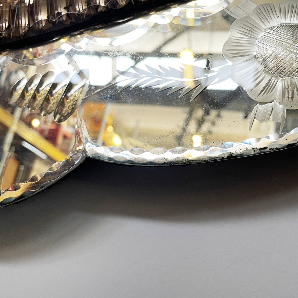 Specchio da parete con acidature, 1900 ca.