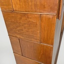Credenza in legno con vetri colorati, 1930 ca.