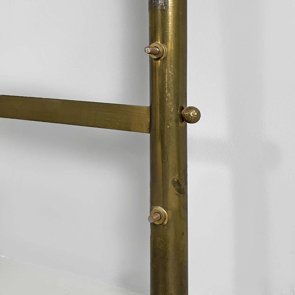 Testiera del letto di Osvaldo Borsani e Arnaldo Pomodoro per Atelier Borsani Varedo, 1950 ca.