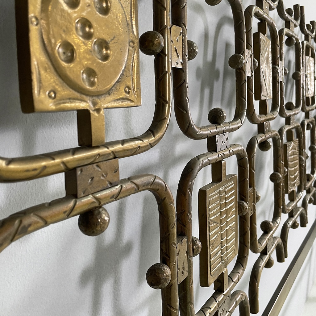 Testiera del letto di Osvaldo Borsani e Arnaldo Pomodoro per Atelier Borsani Varedo, 1950 ca.