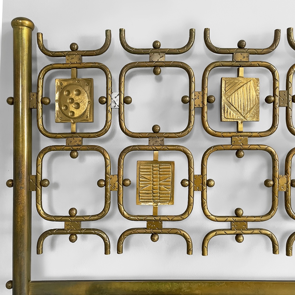 Testiera del letto di Osvaldo Borsani e Arnaldo Pomodoro per Atelier Borsani Varedo, 1950 ca.