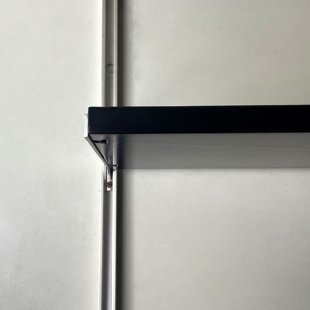 Libreria E22 di Osvaldo Borsani per Tecno, 1970 ca.