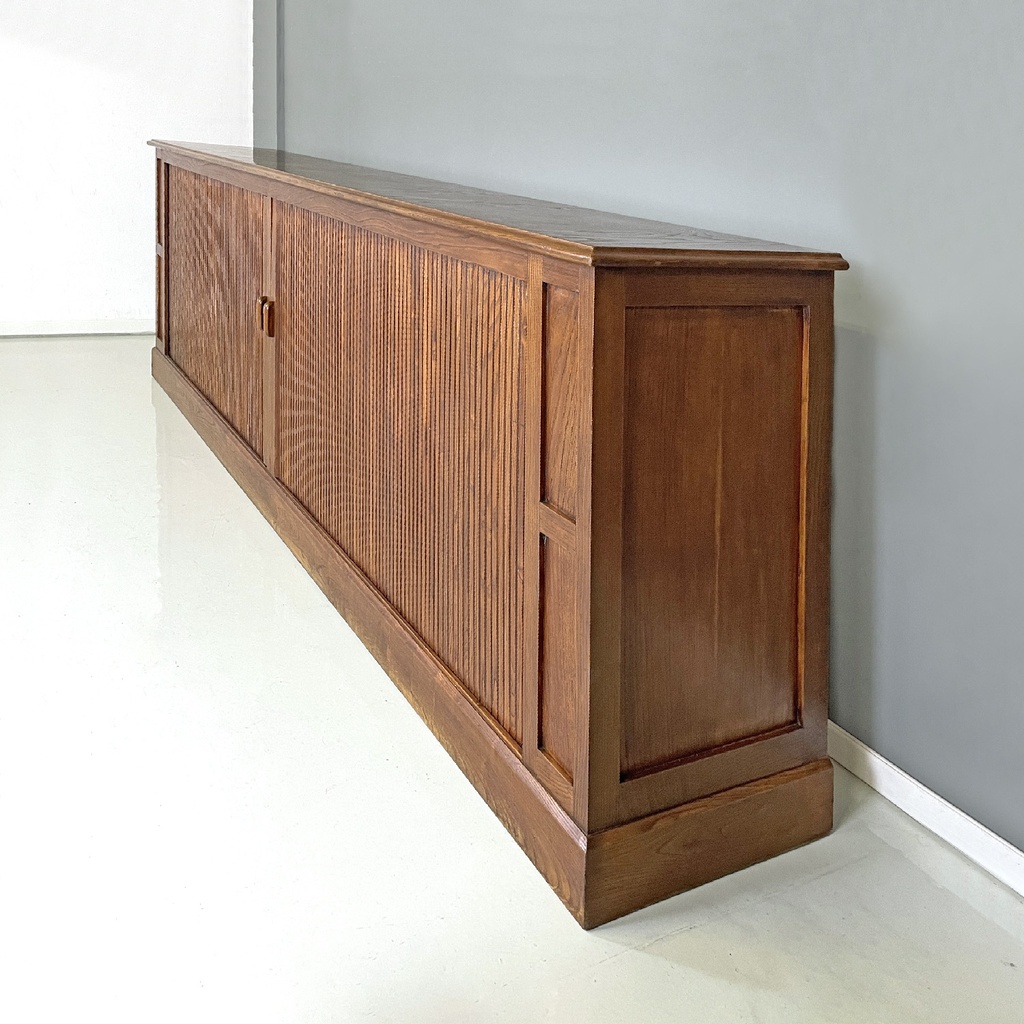 Sideboard in legno con apertura a serrandina, 1920 ca.