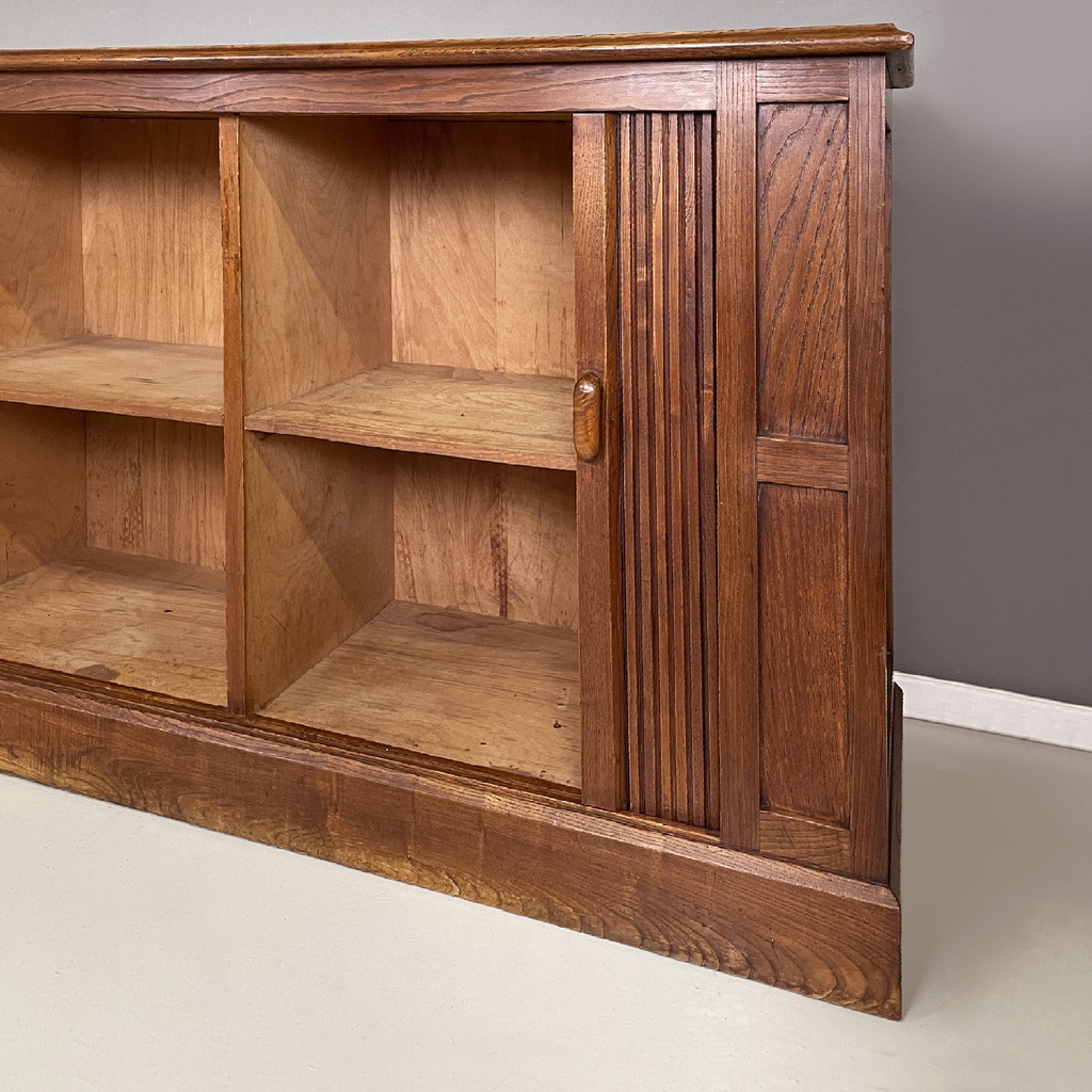 Sideboard in legno con apertura a serrandina, 1920 ca.
