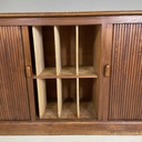 Sideboard in legno con apertura a serrandina, 1920 ca.