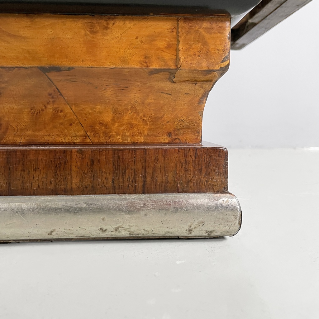 Credenza con vetrina in legno, 1920 ca.