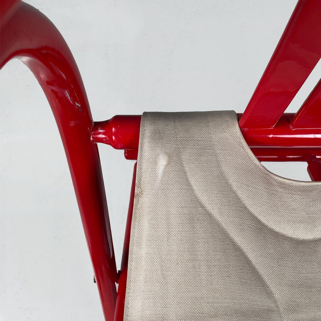 Sedia a pozzetto pieghevole in legno rosso, 1980 ca.