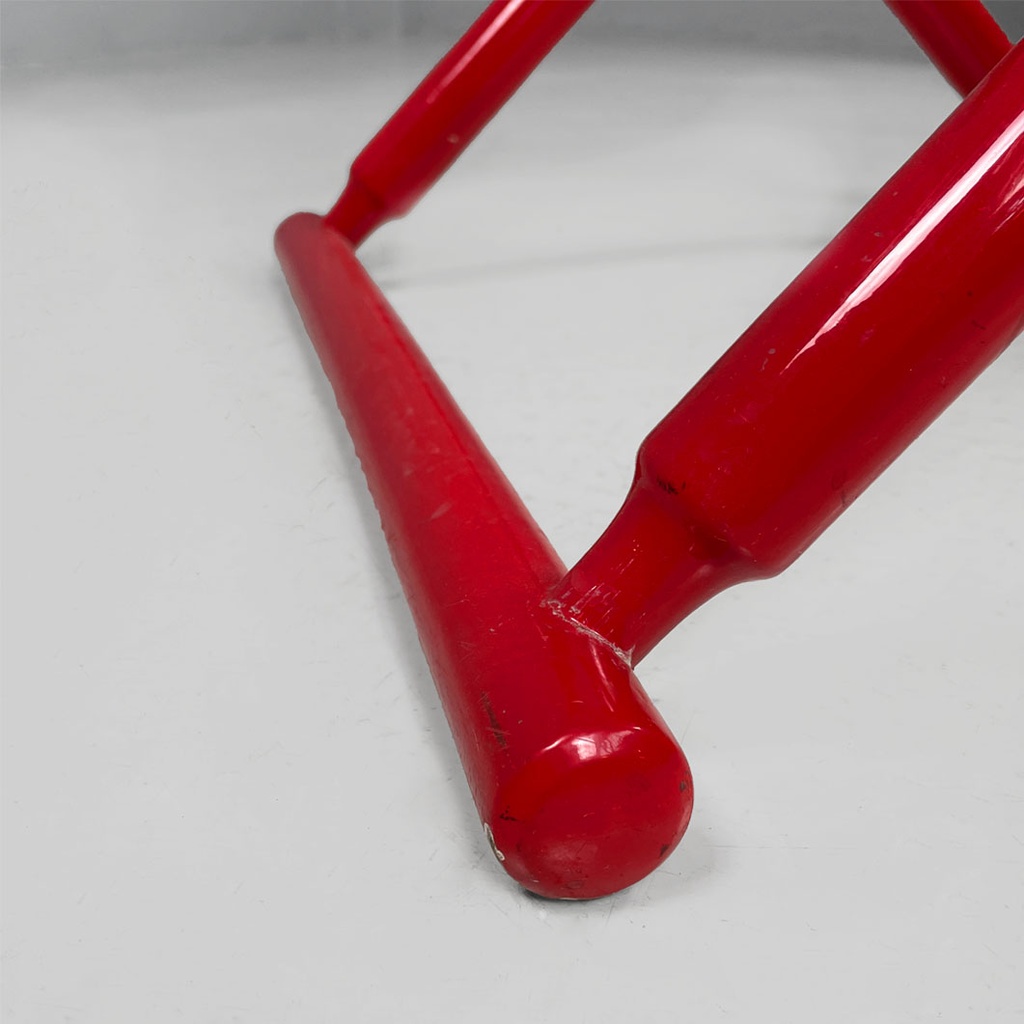 Sedia a pozzetto pieghevole in legno rosso, 1980 ca.