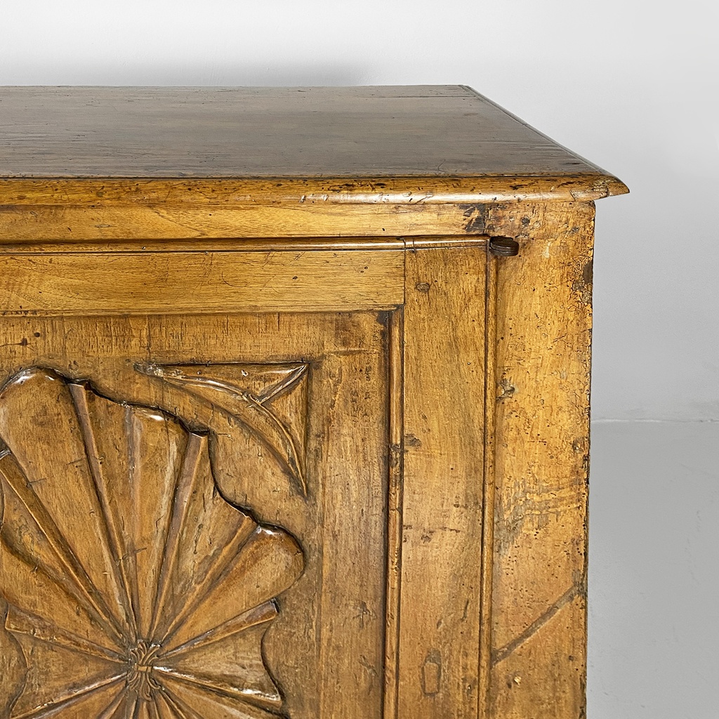 Credenza in legno, fine del 1600 ca. 