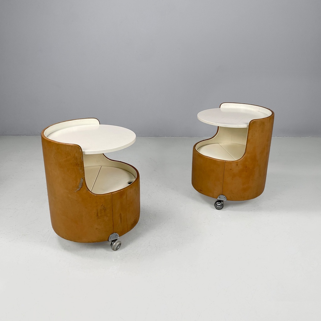 Comodini mod. Lullaby di Luigi Massoni per Poltrona Frau