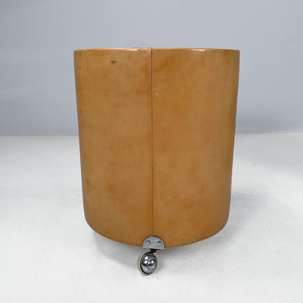 Comodini mod. Lullaby di Luigi Massoni per Poltrona Frau