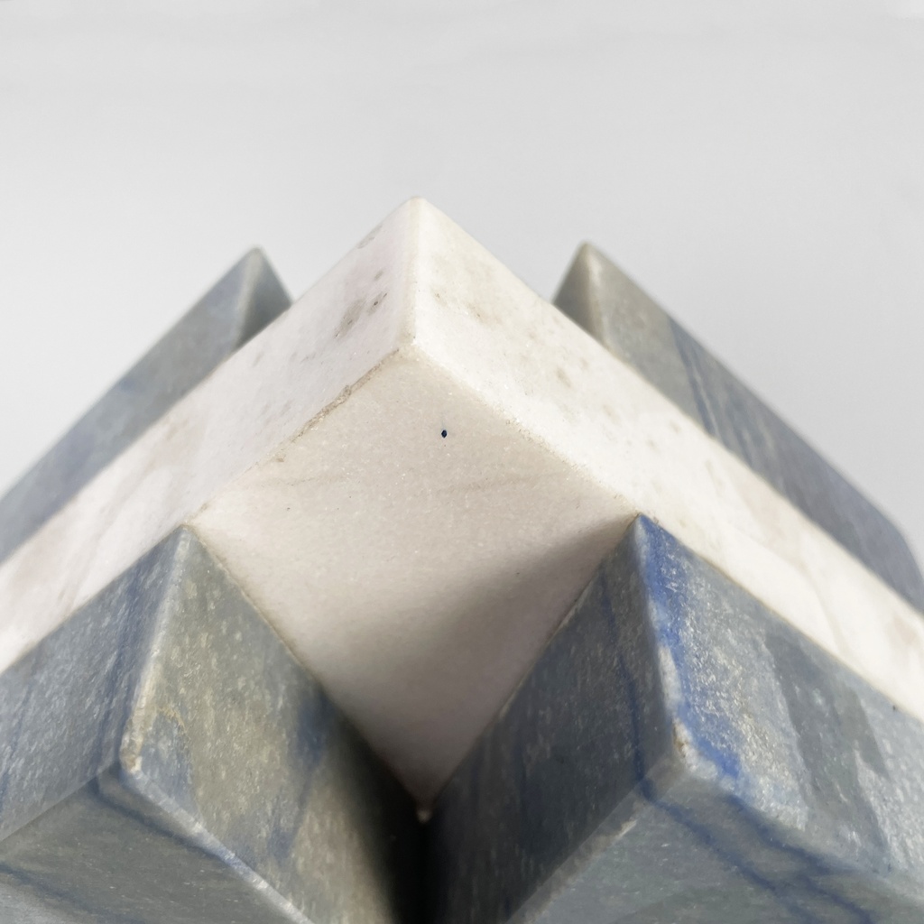 Sculture in marmo, 1980 ca.