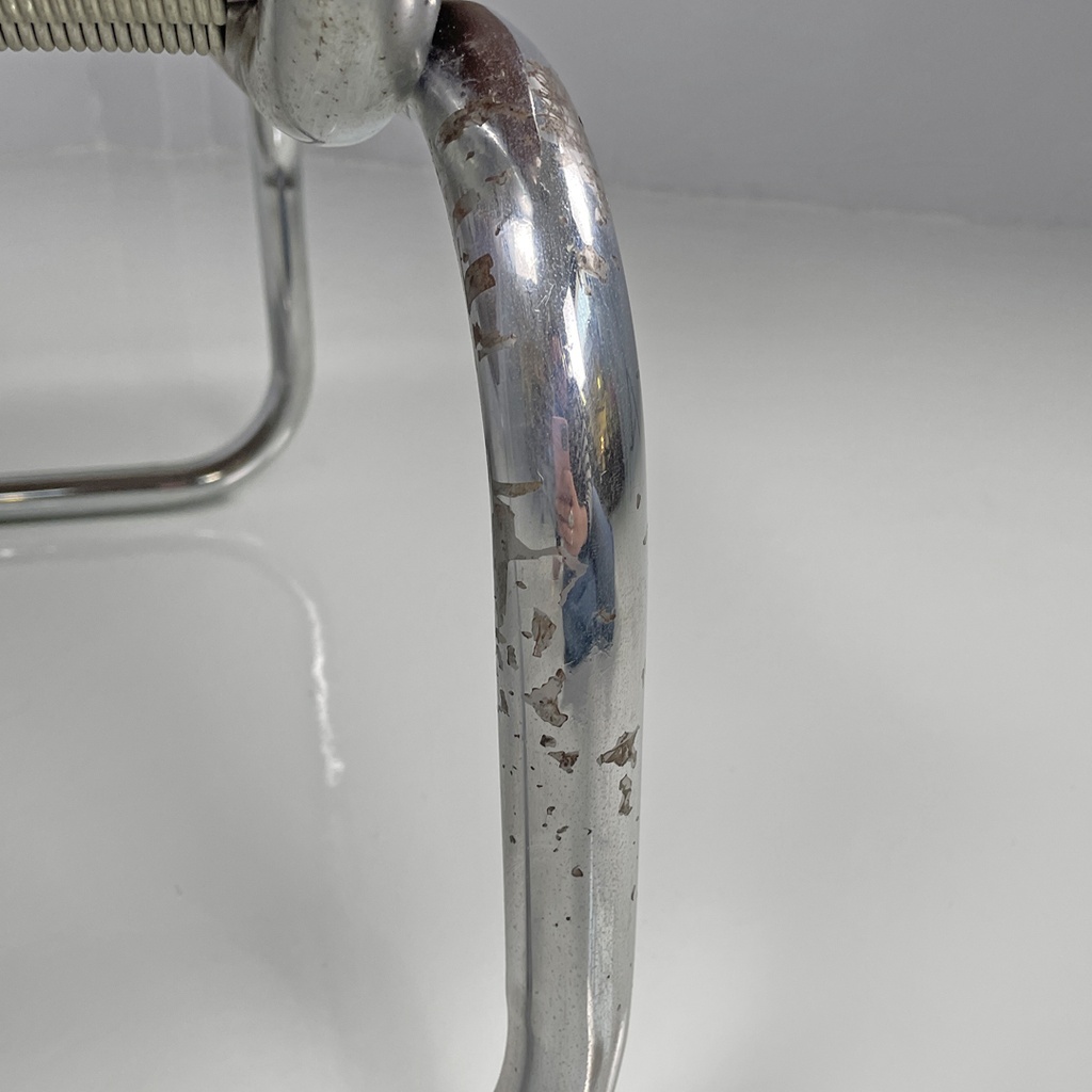 Poltrone in finta pelle marrone e metallo cromato, 1970 ca.