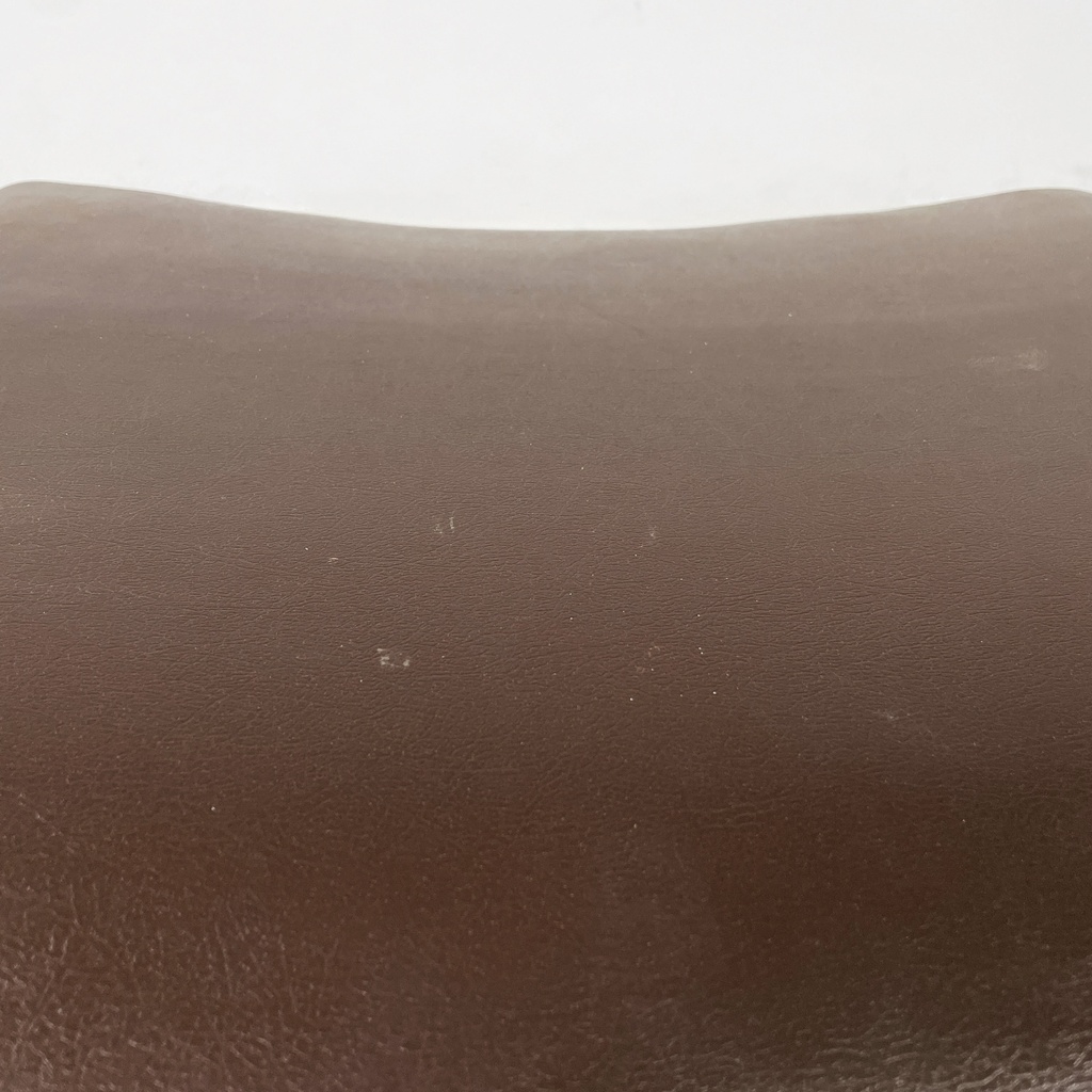 Pouf in pelle marrone e legno, 1960 ca.