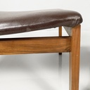 Pouf in pelle marrone e legno, 1960 ca.