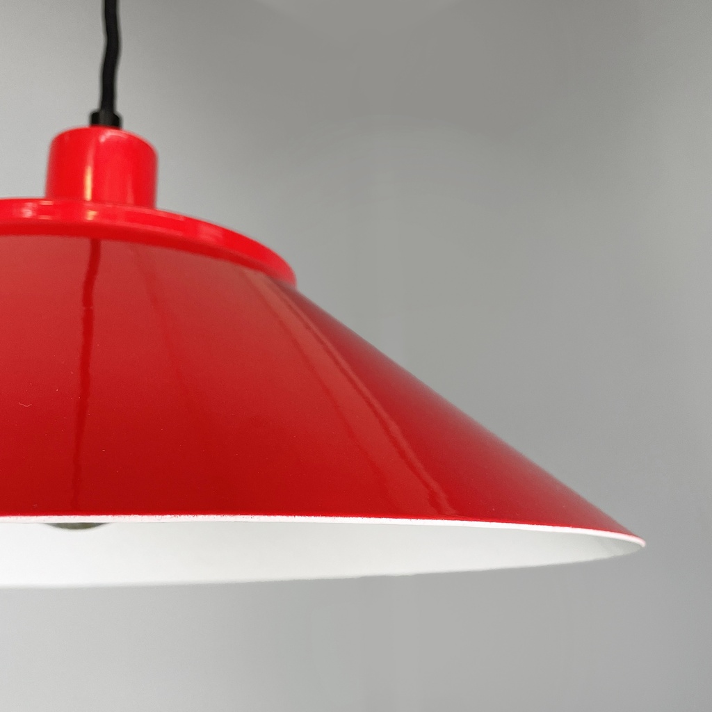Lampadario in metallo rosso e vetro, 1970 ca.