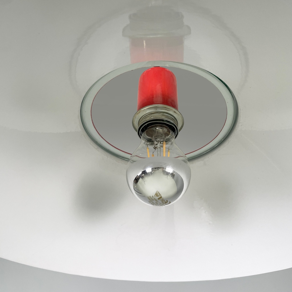 Lampadario in metallo rosso e vetro, 1970 ca.