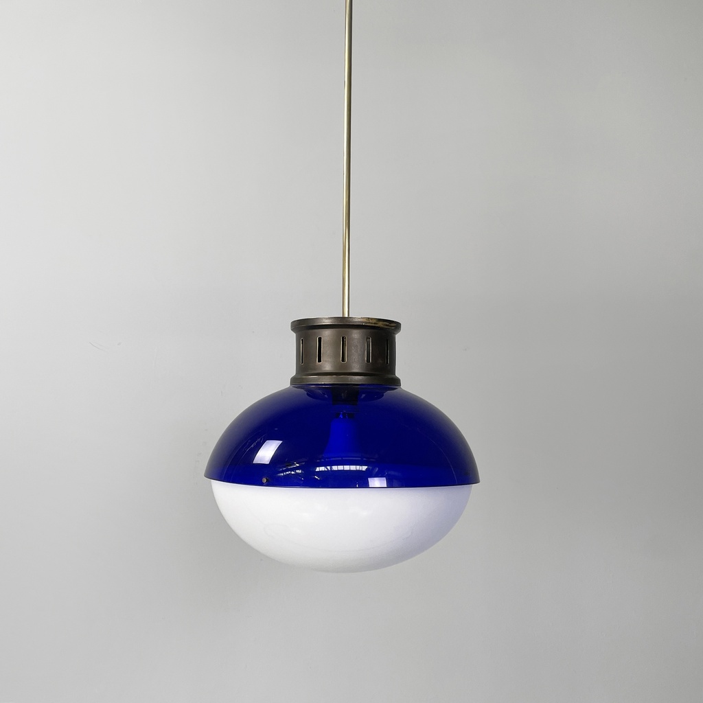 Lampadario in plexiglass blue e bianco, 1970 ca.