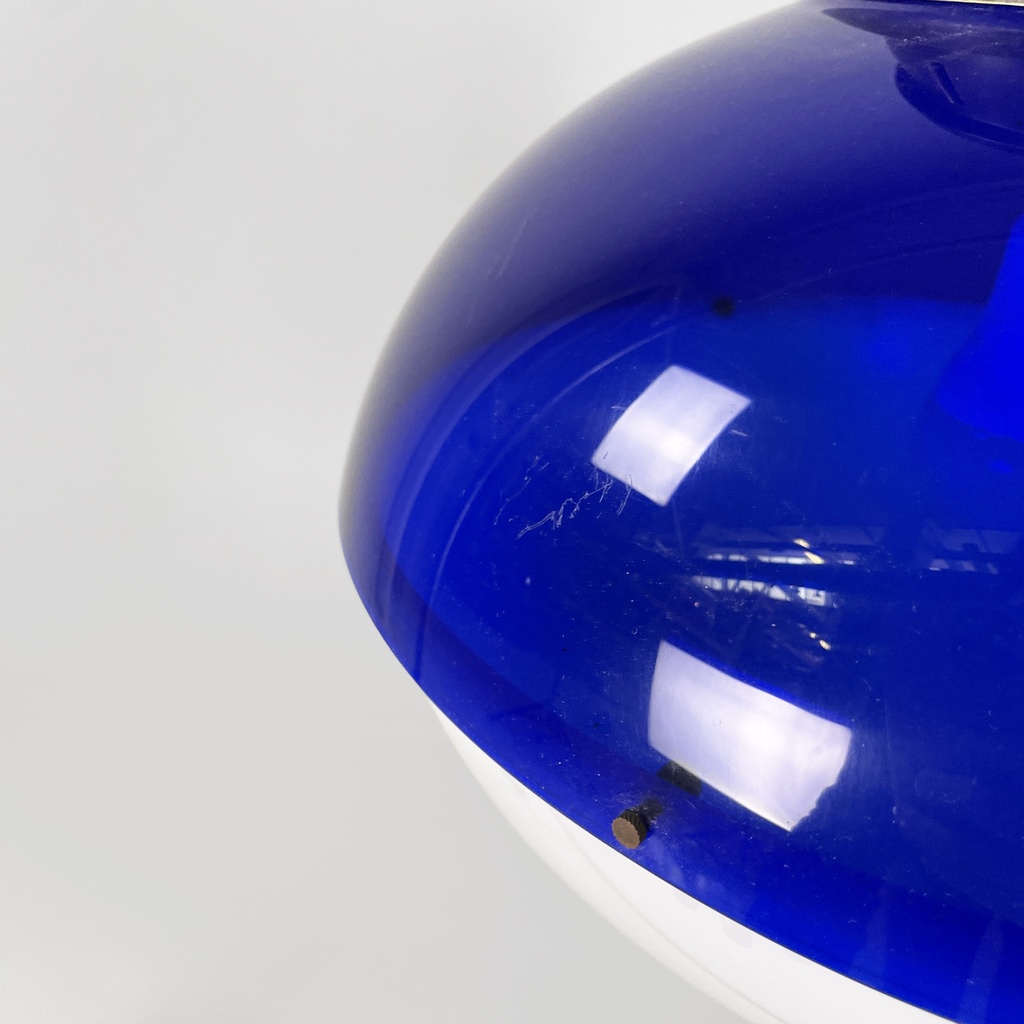 Lampadario in plexiglass blue e bianco, 1970 ca.