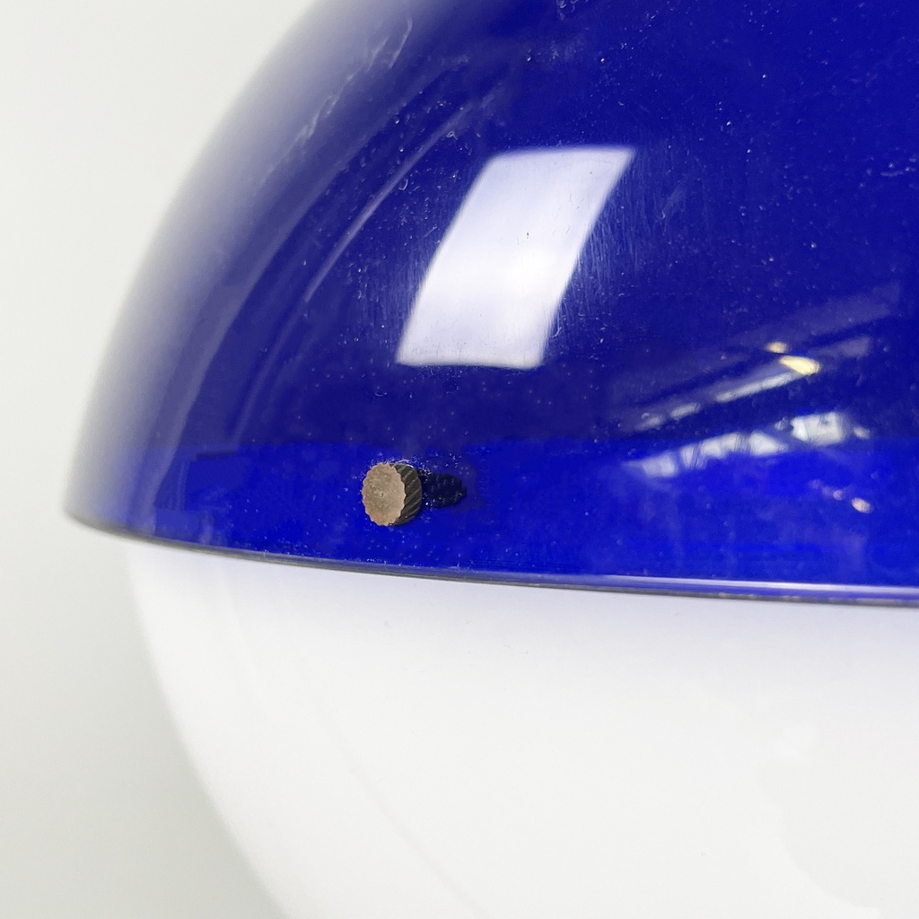 Lampadario in plexiglass blue e bianco, 1970 ca.