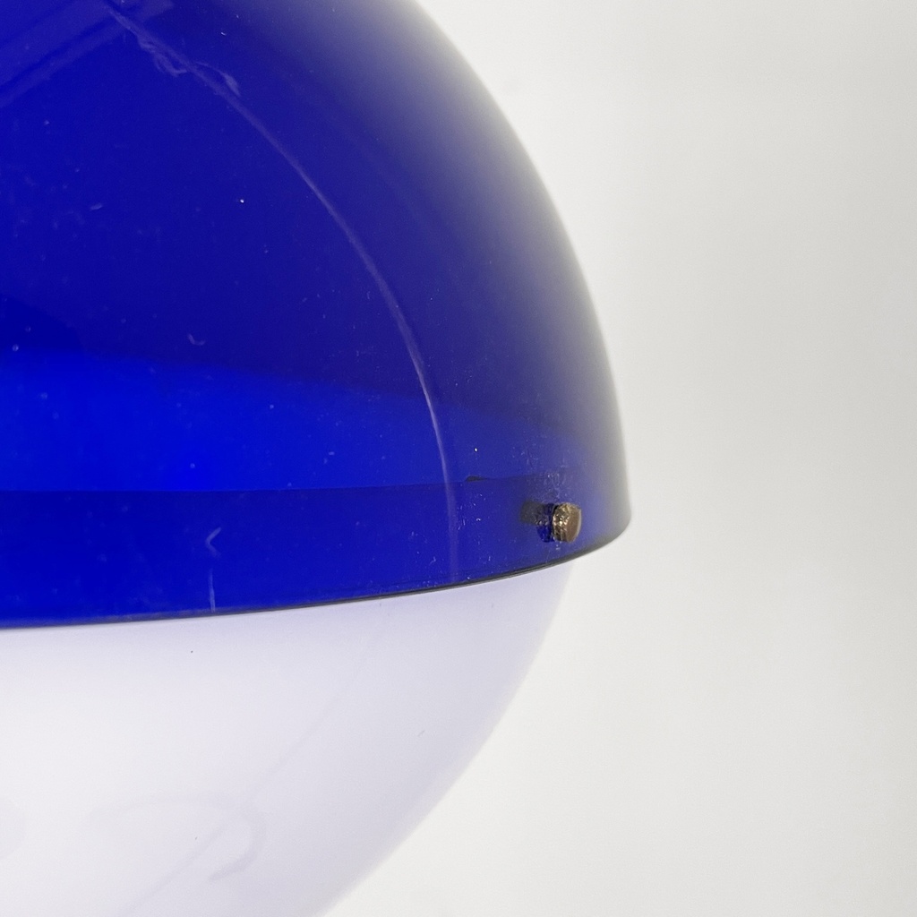 Lampadario in plexiglass blue e bianco, 1970 ca.