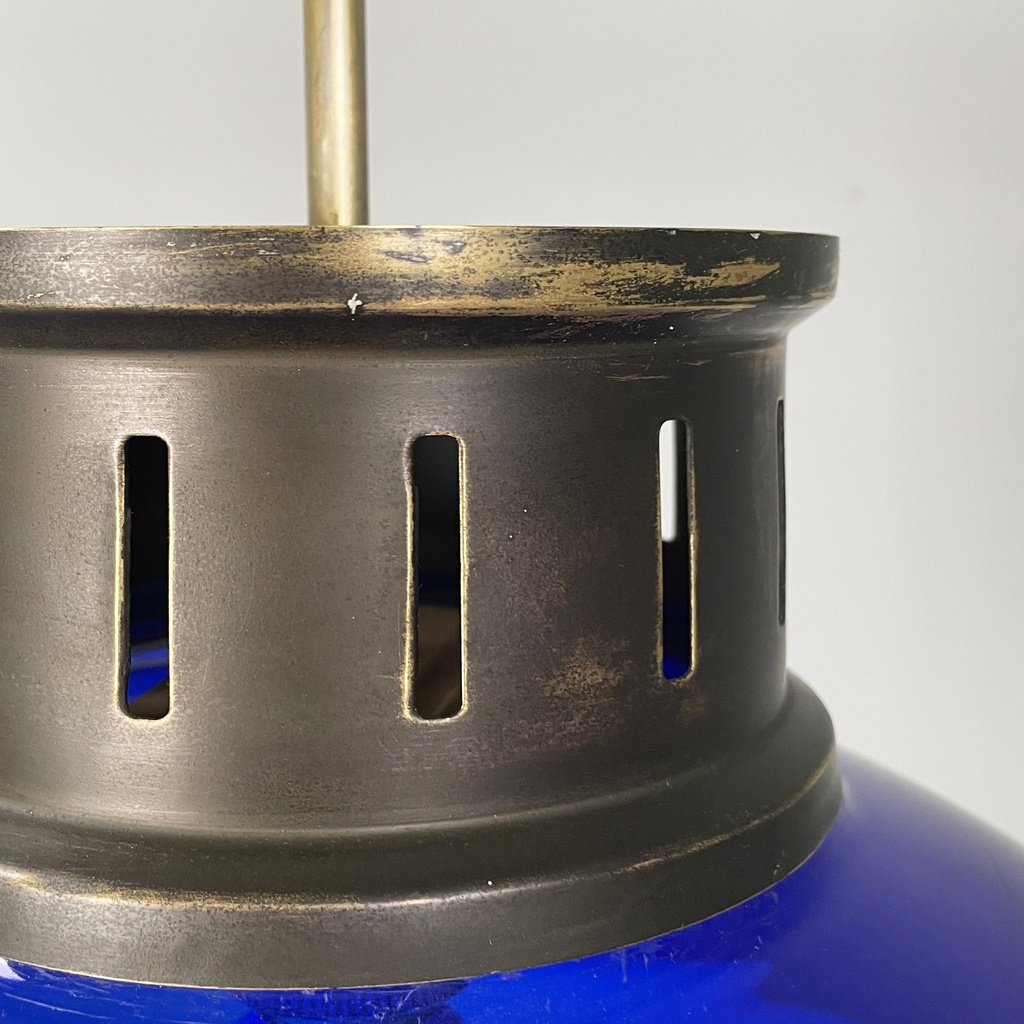 Lampadario in plexiglass blue e bianco, 1970 ca.