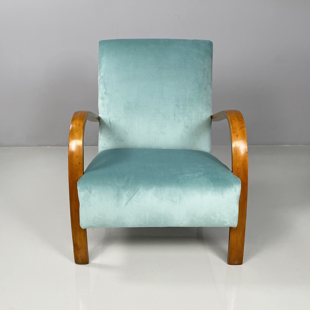 Poltrone in velluto azzurro e legno, 1950 ca.