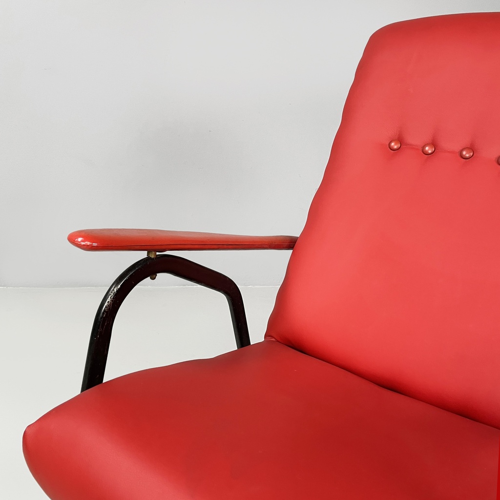 Poltrona in sky rosso e metallo nero, 1960 ca.