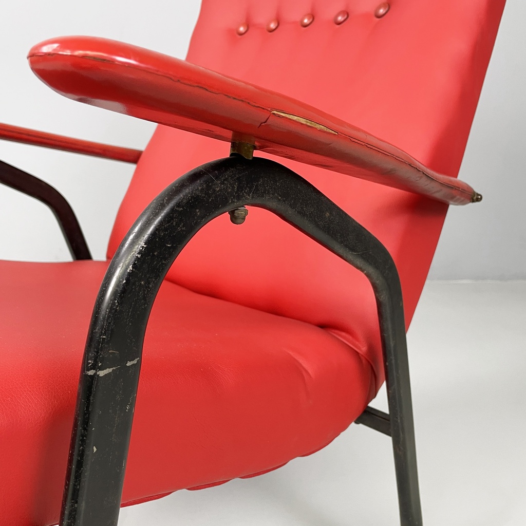 Poltrona in sky rosso e metallo nero, 1960 ca.