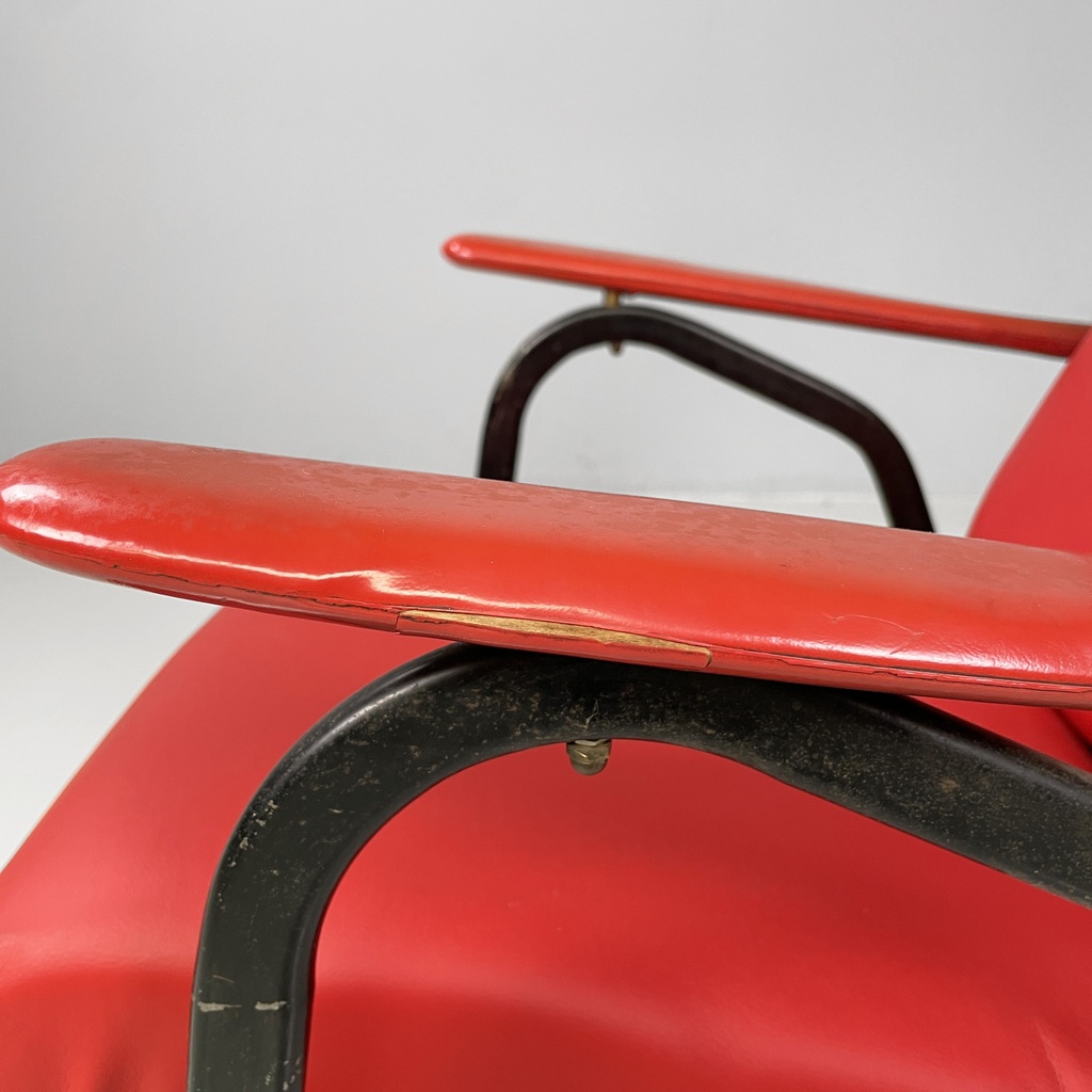Poltrona in sky rosso e metallo nero, 1960 ca.