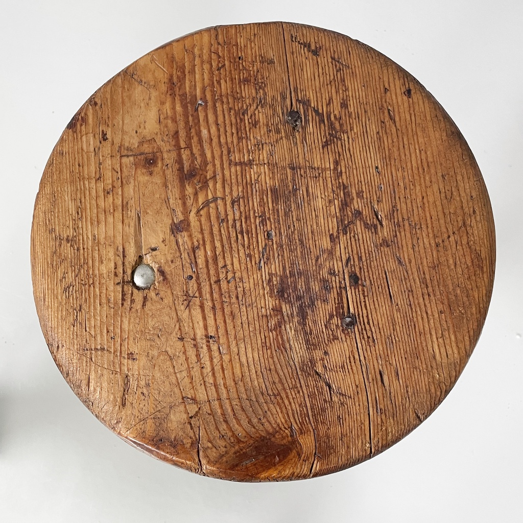 Sgabelli in legno e ghisa, 1930 ca.