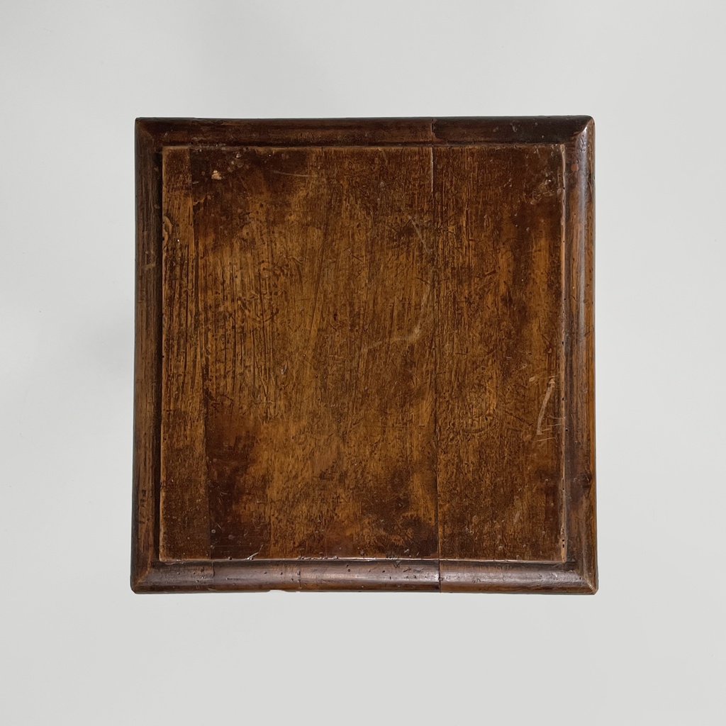 Sgabelli in legno, fine 1800 ca.