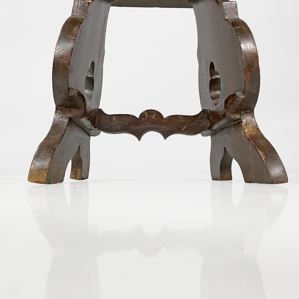 Sgabelli in legno, fine 1800 ca.