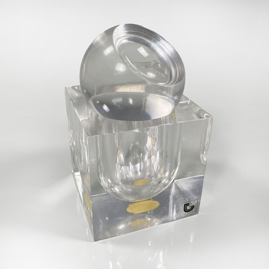 Scultura in lucite per Guzzini, 1970 ca.