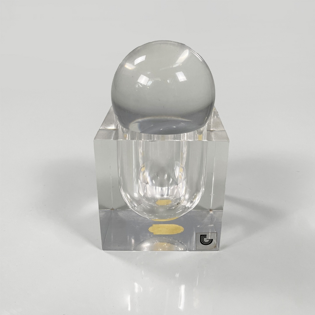 Scultura in lucite per Guzzini, 1970 ca.