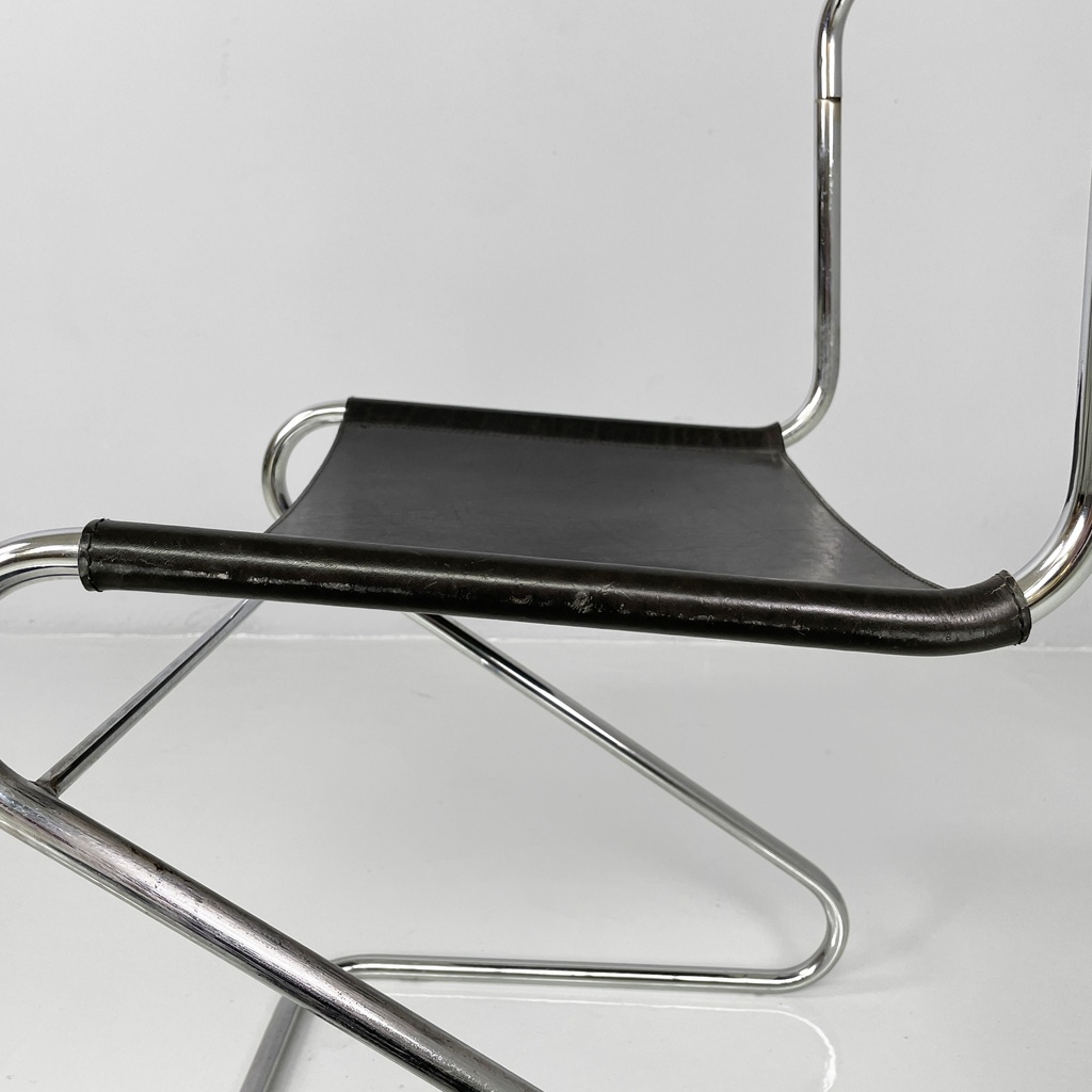 Sedie in acciaio e pelle nera, 1980 ca.