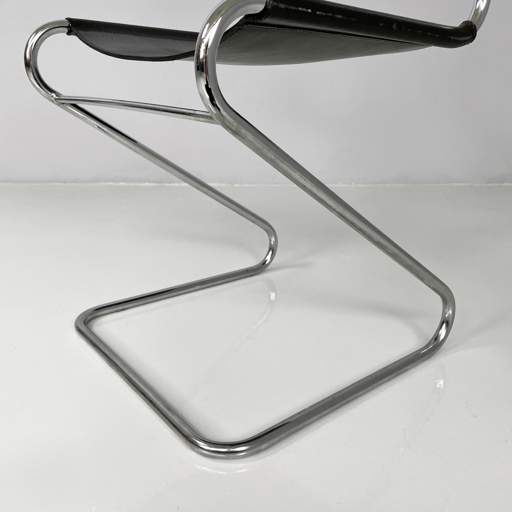 Sedie in acciaio e pelle nera, 1980 ca.